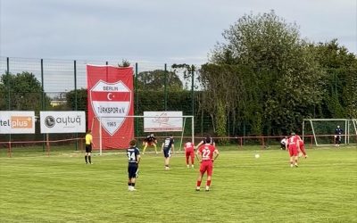 1. Herren: Flutlichtsieg bei Türkspor!